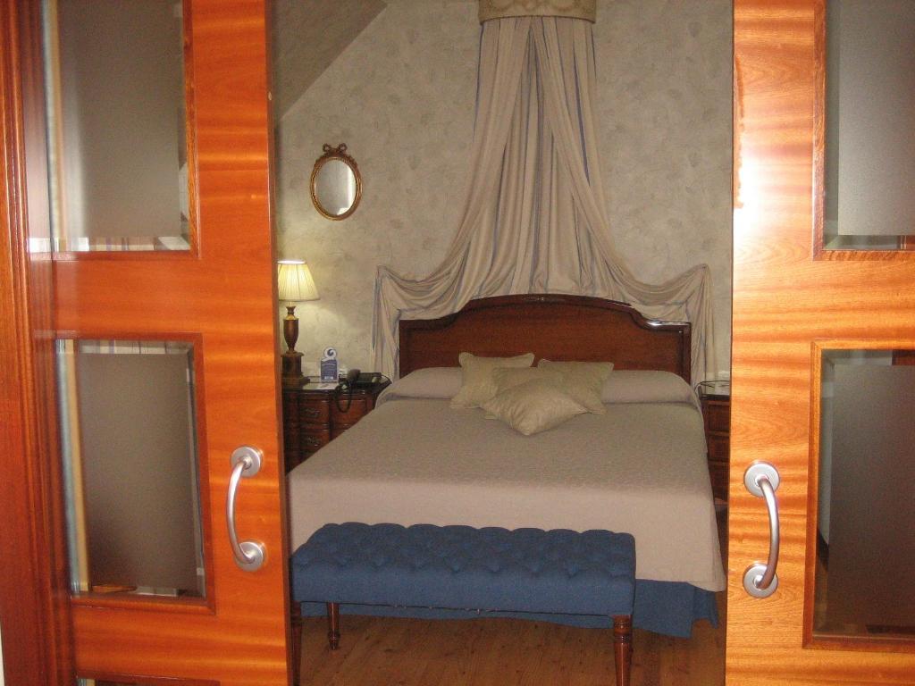 Hotel Santiago Benavente Room photo